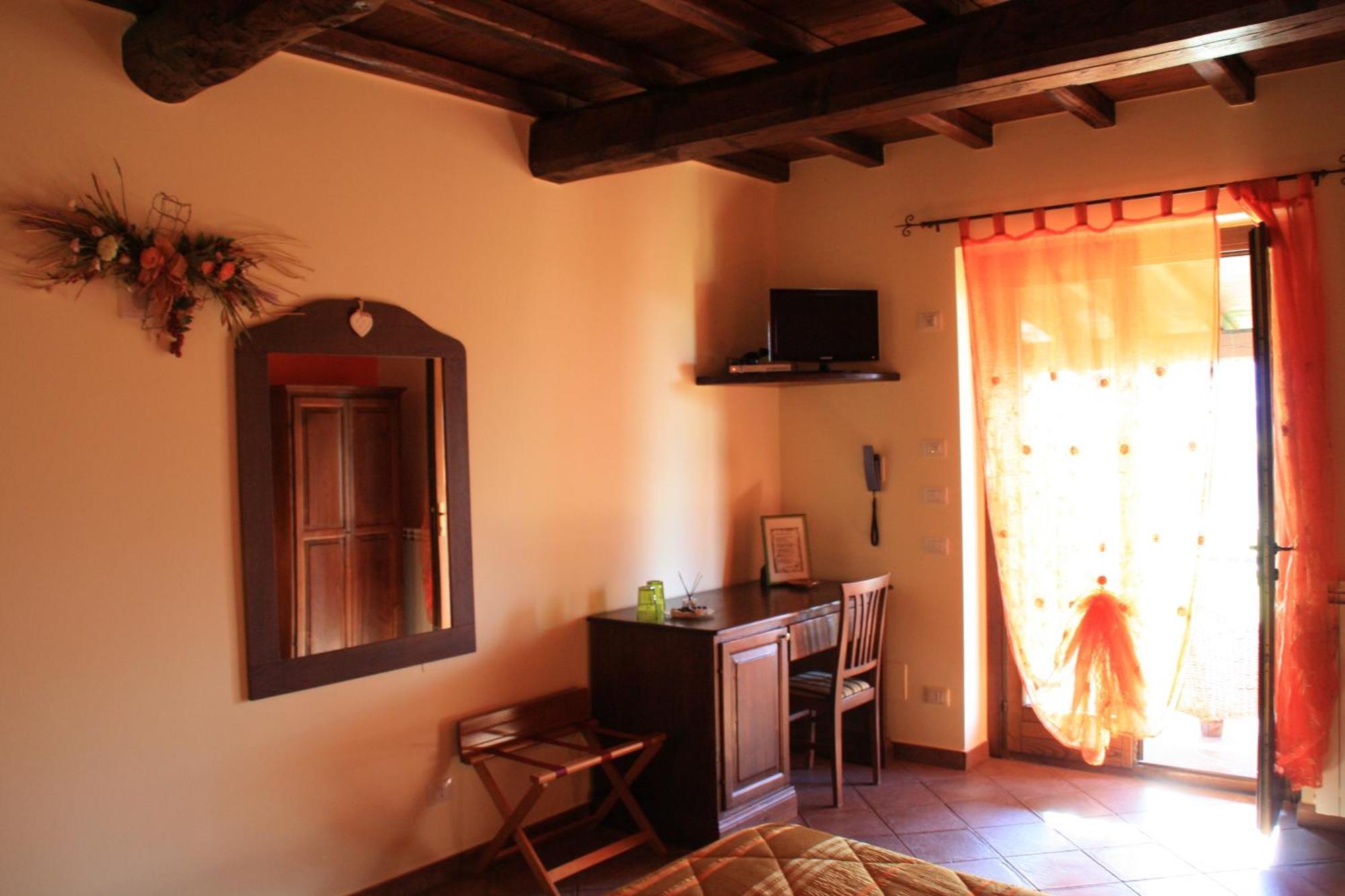 Villa Casale Poggio Nebbia Tarquinia Zimmer foto
